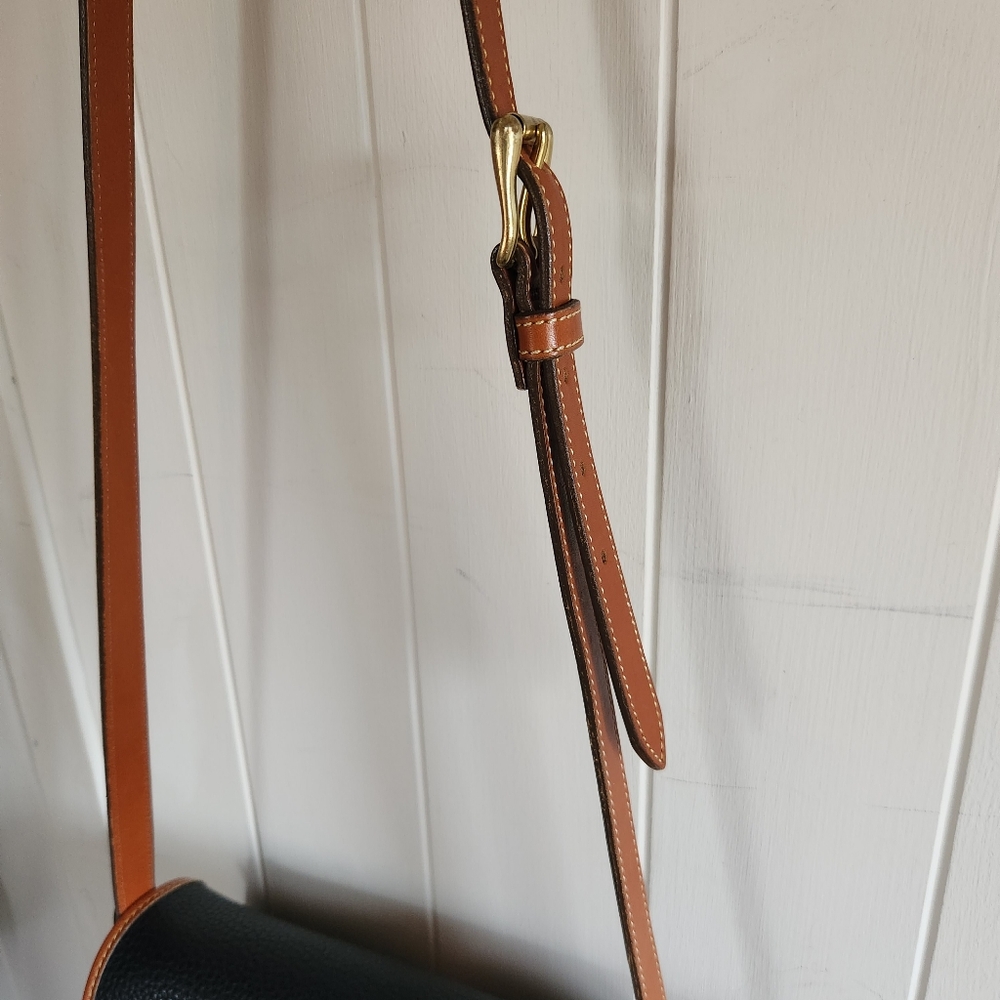 Vintage Dooney & Bourke R25 Navy Medium Essex Shoulder Bag - Picture 13 of 15